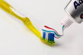 Hygiene dentaire, Brossage de dents, Dentifrice, Dentiste, Dr Giorno Hassan Elsie, Paris 19 eme, Dents de lait